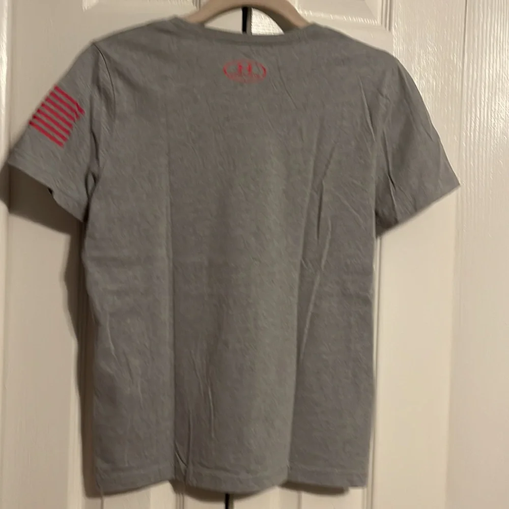 Under Armour protect this house short sleeve shirt in size youth medium NWOT